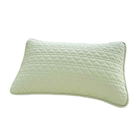 Padded Pillow Cover Quilted Waterproof Pillow Protector Heart Pattern Envelope Pillowcase Protection from Dust And Sweat for Home Bedroom School