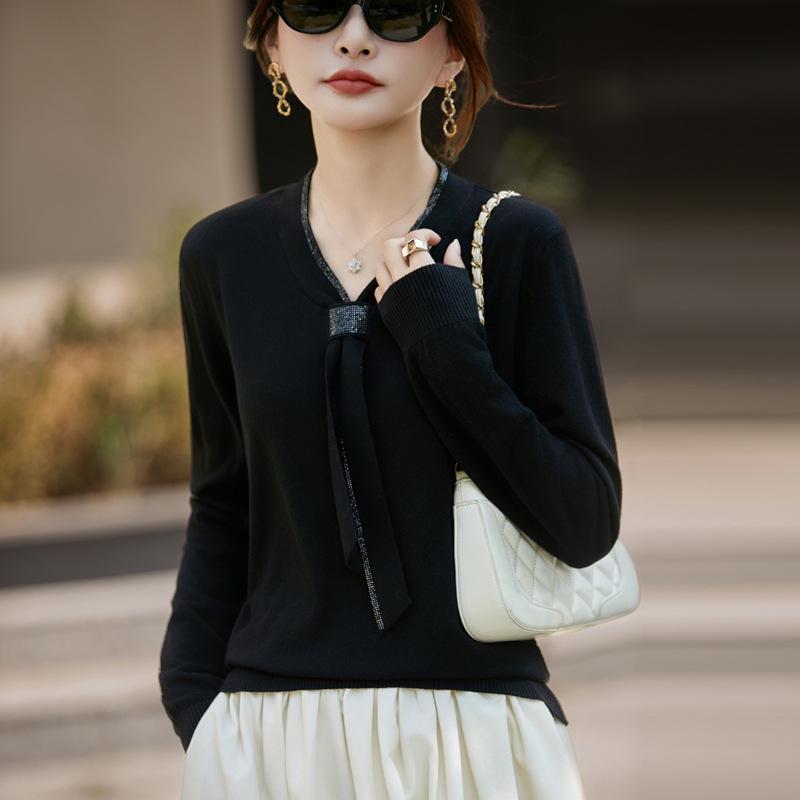 Women's Plus Size Rhinestone V-neck Knit Sweater - Autumn Fashion Long Sleeve Top