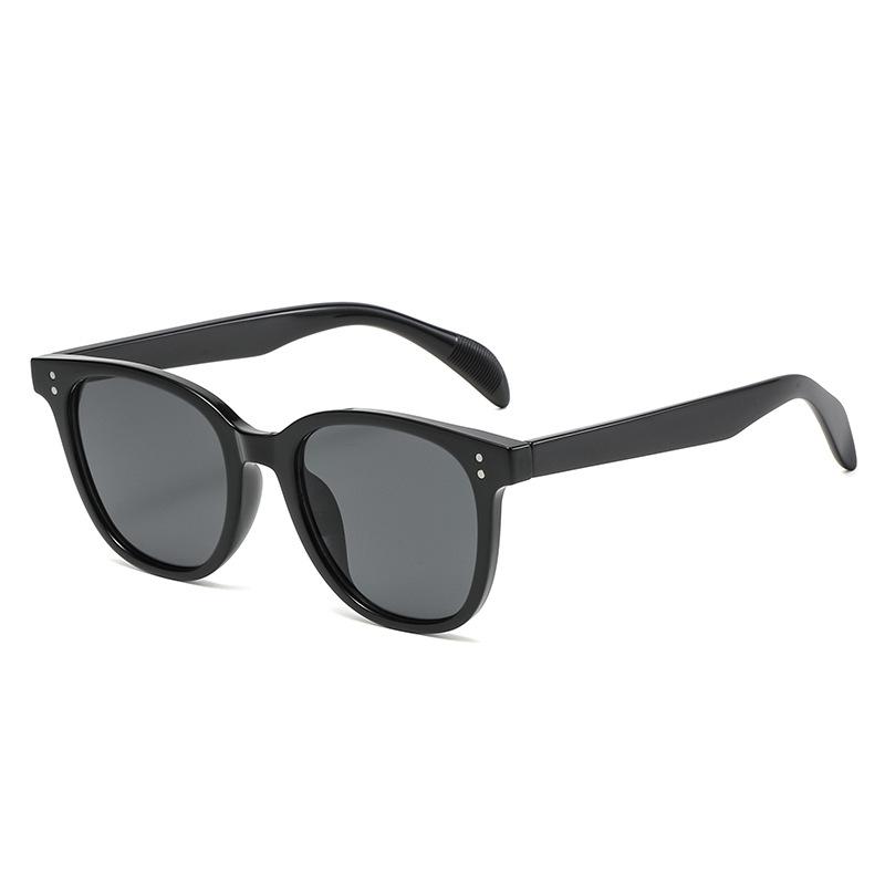 Large frame milk tea color sunglasses women's retro square big face thin glasses trendy new sunglasses spot