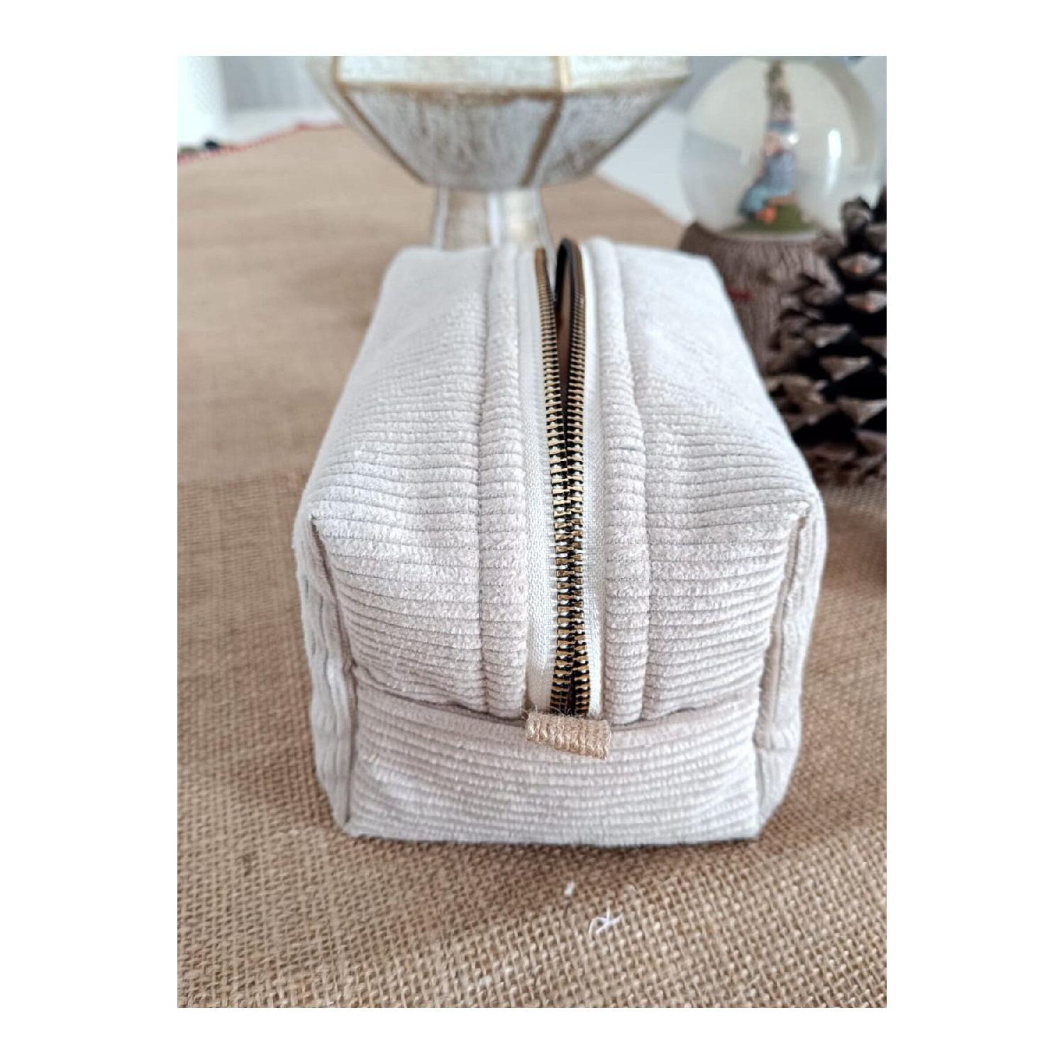 

Beige Velvet Large Organizer Makeup Bag Travel Bag Medium Size Large чистый
