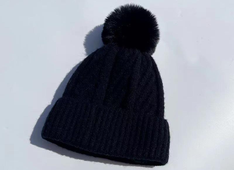 Versatile Warm Foreign Trade Style European American Knitted Hat Solid Color Knitted Hat Women with Velvet Hat New Knitted Hat