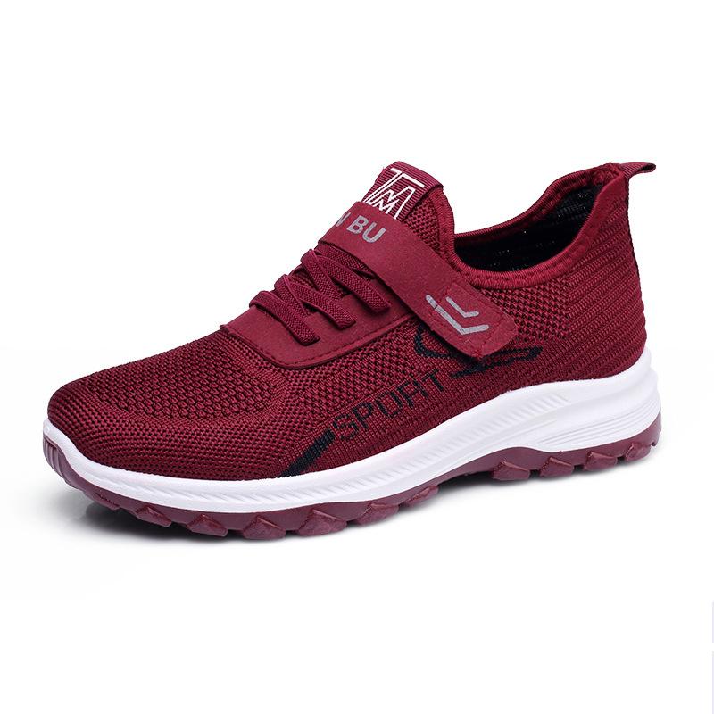Cloth shoes women's autumn and winter Chinese walking shoes non-slip soft sole leisure sports leisure