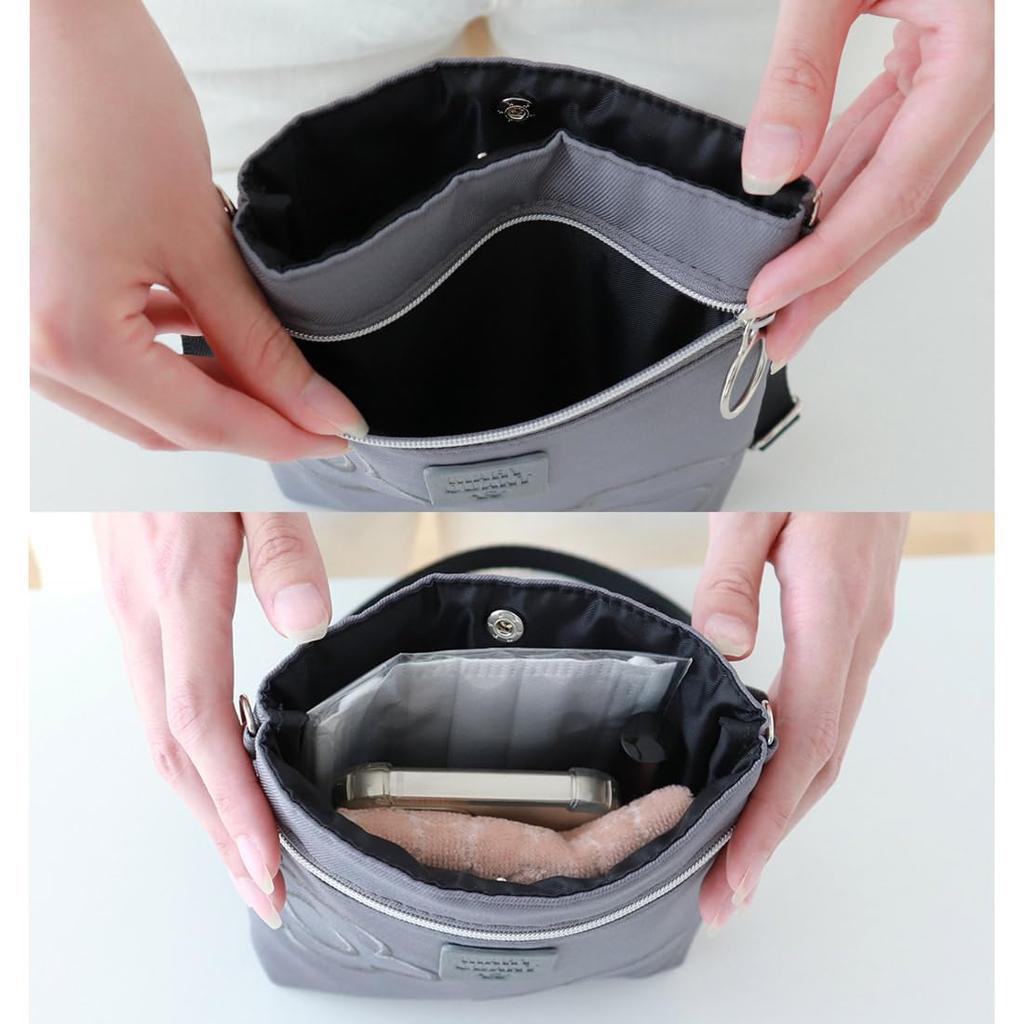 MARY QUANT Shoulder Pouch Smartphone Shoulder Pocket Plus 19cm x 13cm x (Black) Pouch, (Approx. 2cm) 000846-0001-02