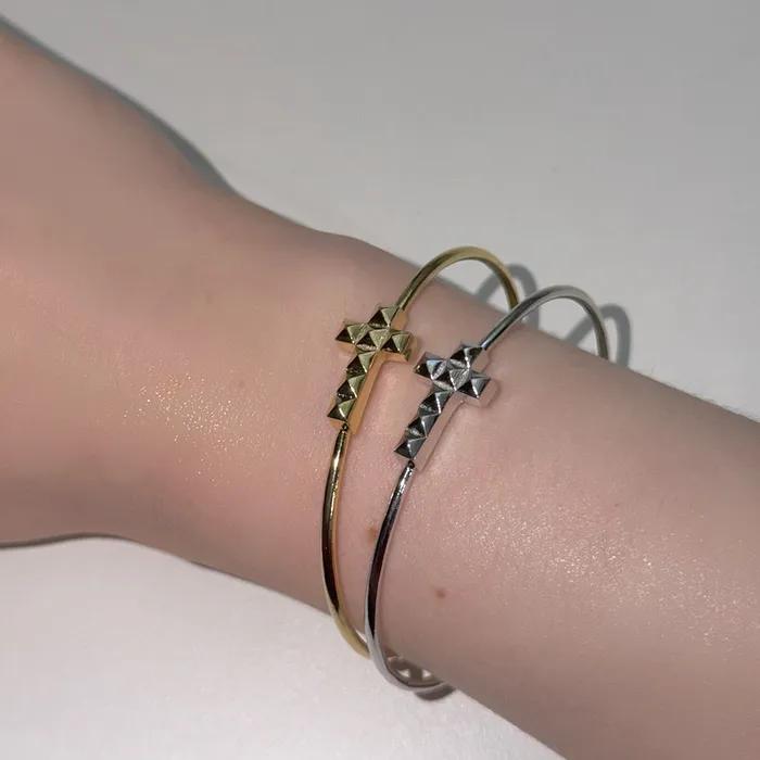 Stud Cross Bangle