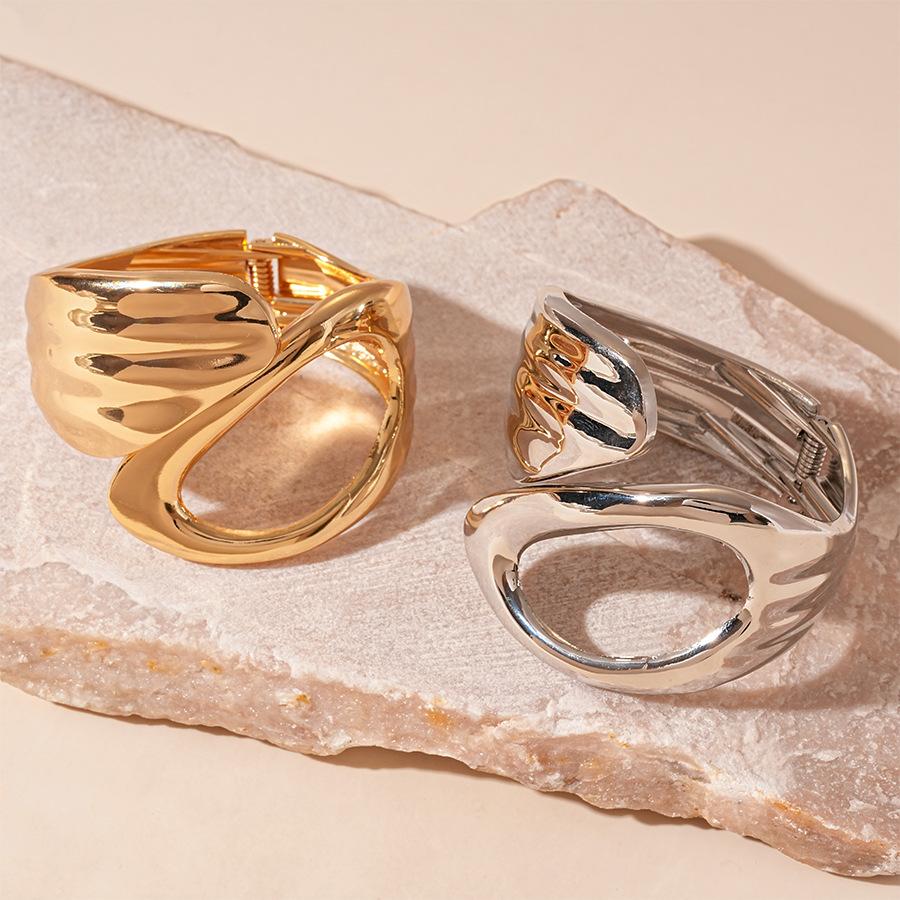 Metallic Geometric Asymmetry Hollow Geometric Opening Bracelet Exaggerated Bracelet