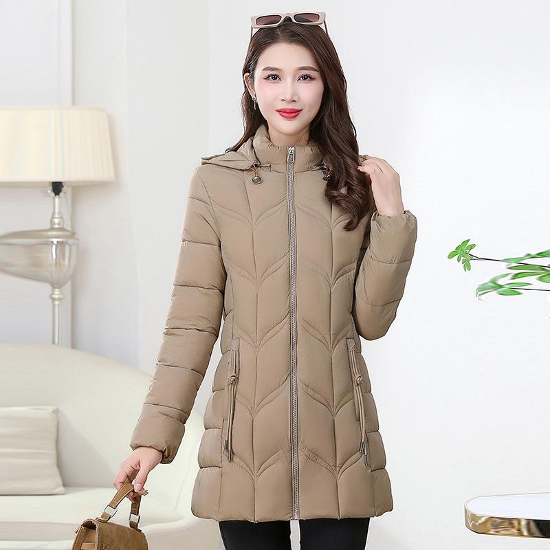 Women's Long, Stylish, and Slimming Winter Coat – Warm and Fashionable, with Extra Padding for Added Warmth.