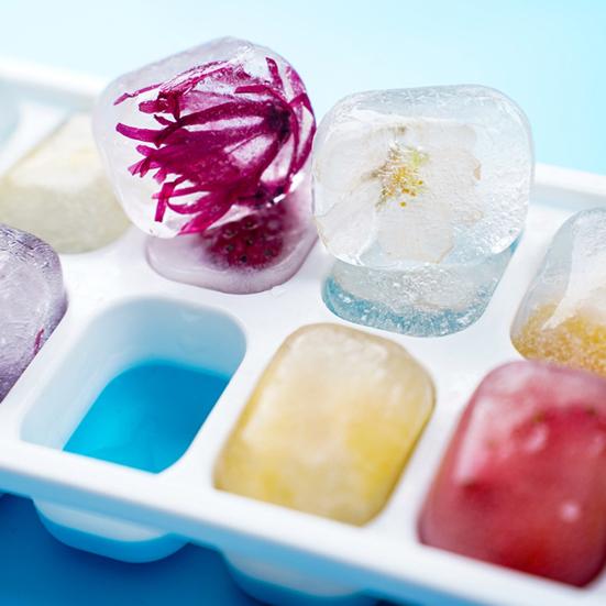 Ice Cube Tray with Well-Sealed Lid 14-Cavity Stackable Silicone Ice Mold Easy Release