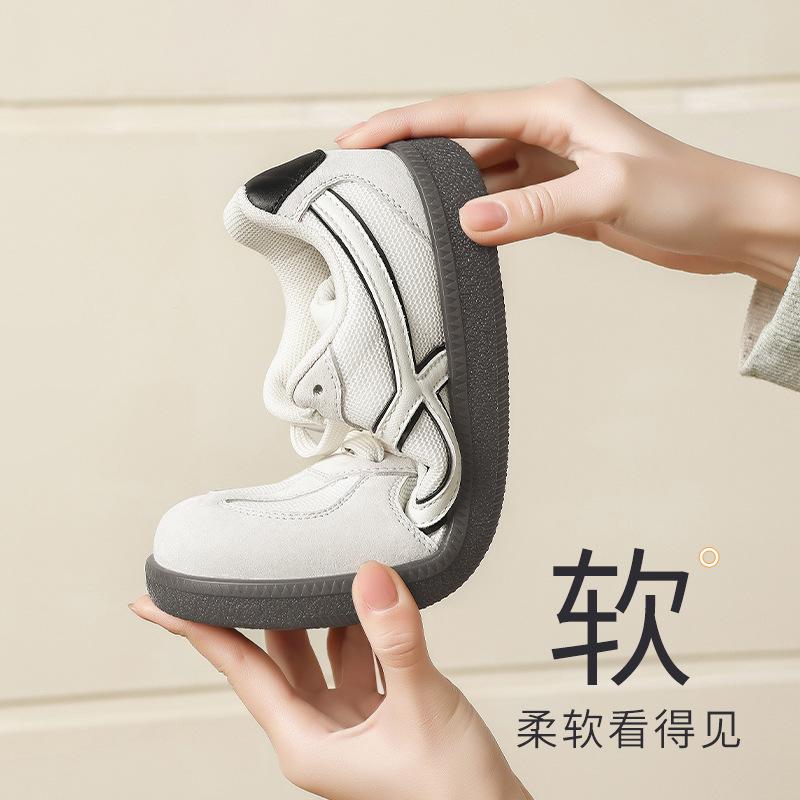 Augustine Red German Training Shoes Autumn Round Head Natal Year Light Sports and Leisure Board Shoes