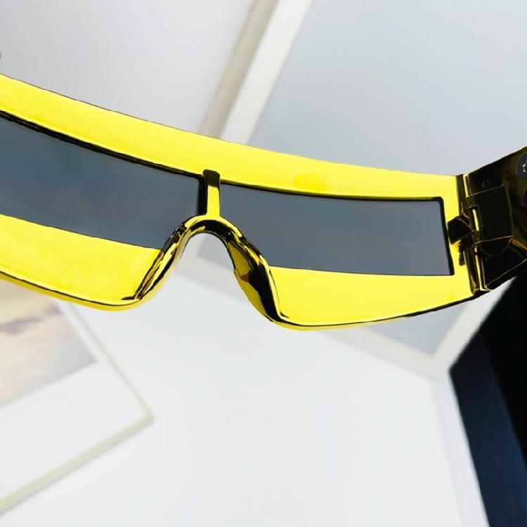 Mutige Punk-Style Sonnenbrille mit Nieten-Detail PC-Rahmen Sonnenfilter Unisex Augenschutz Ausrüstung für Damen und Herren