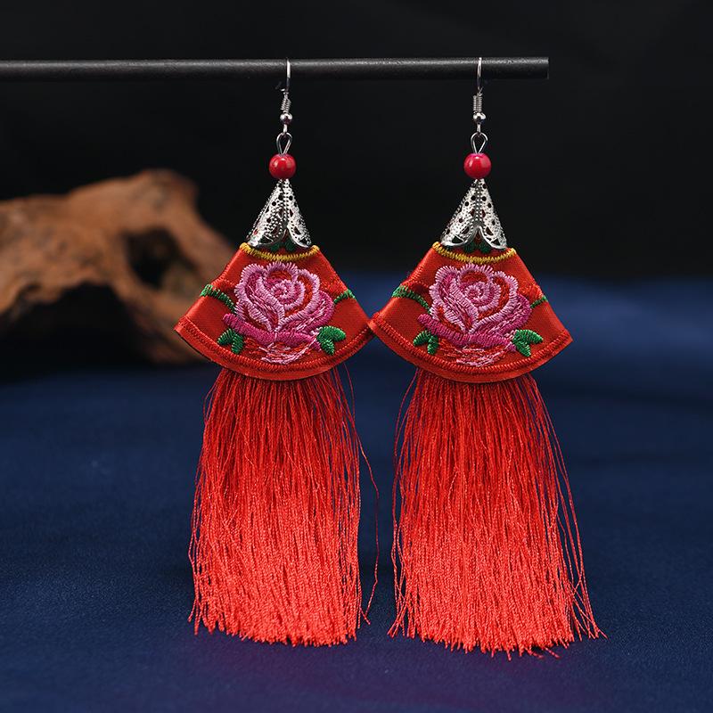 Embroidery fabric tassel earrings long retro flowers Yunnan Lijiang dance performance women's cheongsam earrings