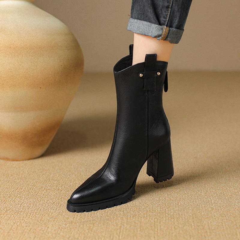 

pointed Martin boots women s thick heel autumn and winter new waterproof table single boots retro thick-soled high-heeled short boots 34 чёрный