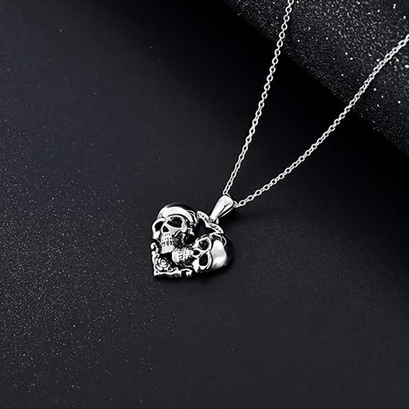 Skull Silver Geometric Pendant Necklace  Alloy Material Fashion Gift Decoration