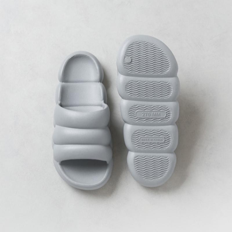 Daiso Cloud Shaped Slippers 260 To 280 Mm