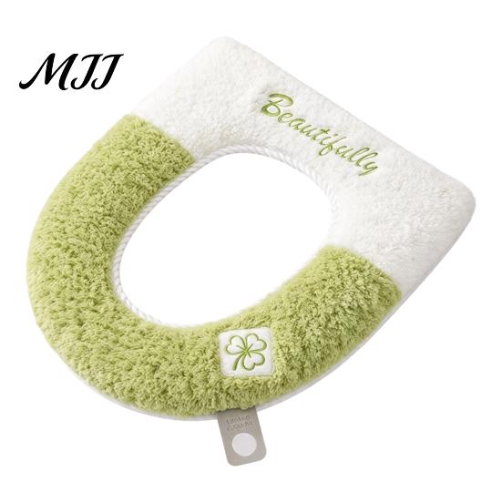 Easy Clean Commode Seat Cushion Soft Plush Toilet Cover, Cartoon Warmer Pad with Zipper Closure, Thickened Thick Fluffy Bathroom Decor for Winter,