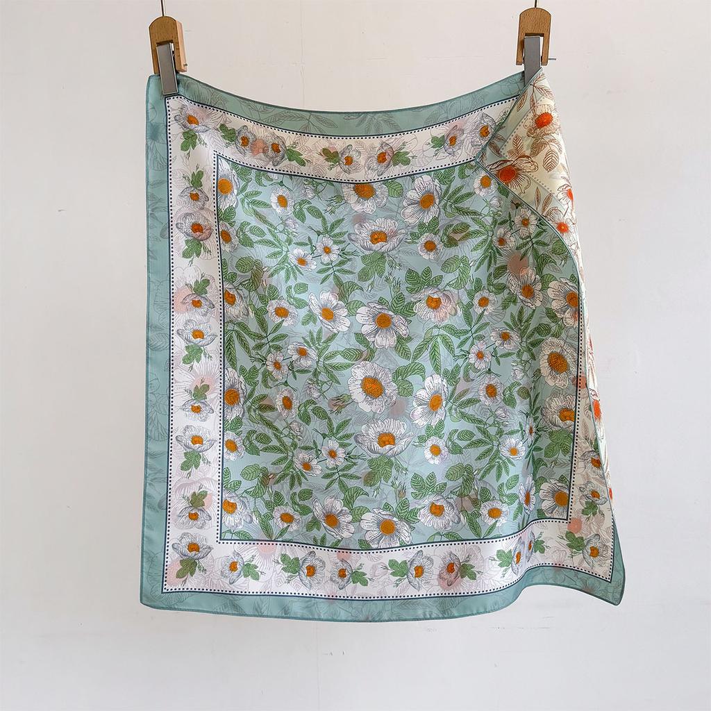 Small Fresh Fashion Literary Temperament Small Square Scarf Spring and Summer Fashionable Versatile Neck Small Scarf Age-reducing Scarf Shawl
