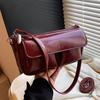 This Year's Popular Niche High-end Sense Retro Underarm Oil Wax Picofarad Stick Bag Women's Casual Versatile Shoulder Messenger Bag