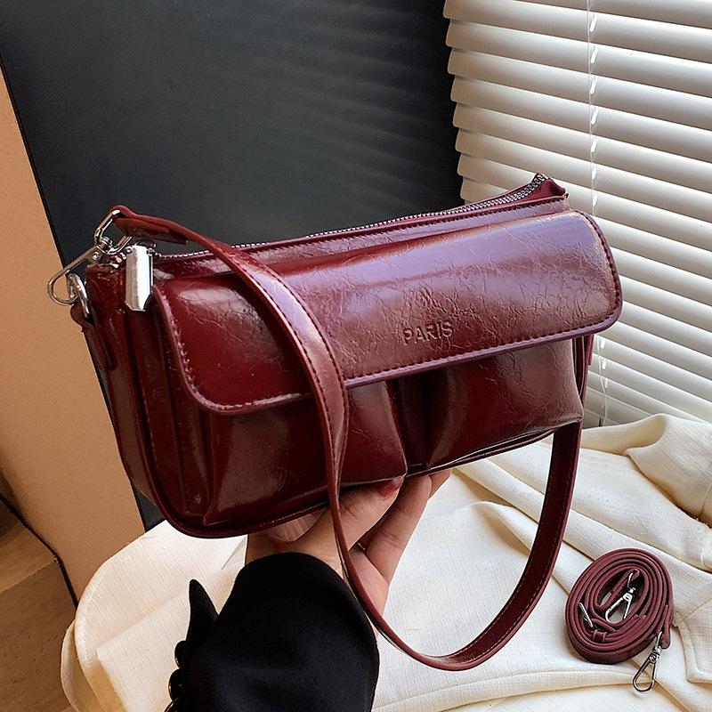 This Year's Popular Niche High-end Sense Retro Underarm Oil Wax Picofarad Stick Bag Women's Casual Versatile Shoulder Messenger Bag