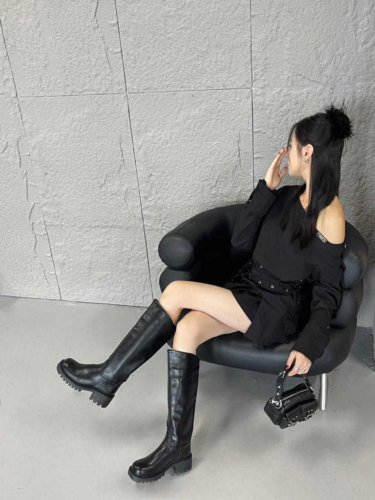 Boots Winter New Locomotive Hottie Small Boots Handsome Fried Street Tall Knight Boots Women