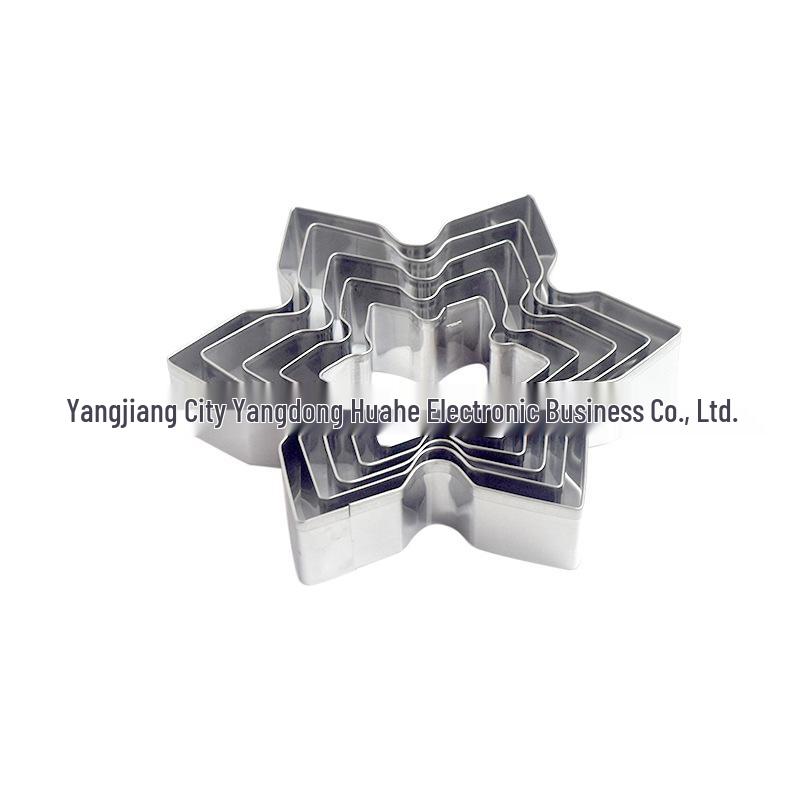 Stainless Steel Christmas Cookie Cutters: Snowflake, Tree, and Gingerbread Man