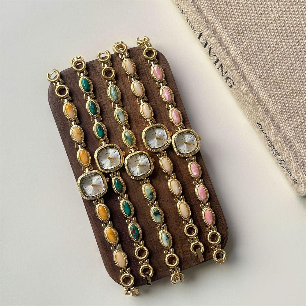 Square Dial Wristwatch Elegant Quartz Watch New Ladies Watch  for Women