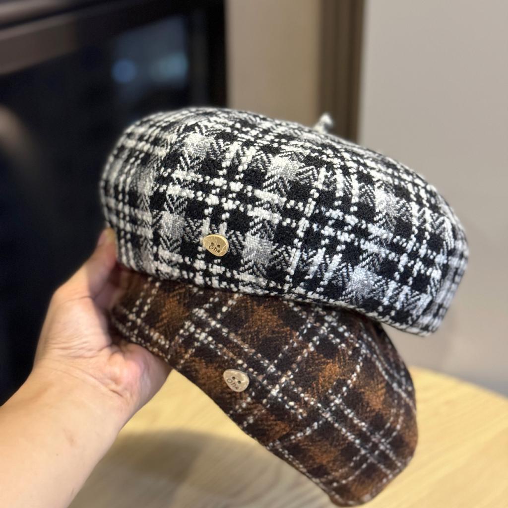 Neue Herbst- und Wintermode Modische Retro Karomütze für Damen, die das Gesicht betont, vielseitige Retro-Beret-Mütze, Malermütze, Trend