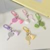 Spielerisches schlägerförmiges Schlüsselanhänger-Anhänger-Harz-Kunststoff-Charm Multifunktionales Zubehör Inspirierendes Geschenk für Sportliebhaber