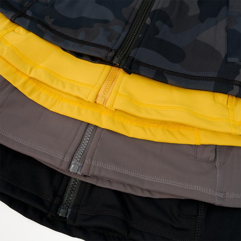 Damen Yoga Sportjacke mit Kapuze - Doppelseitig gebürstet, Hohe Elastizität, Slim Fit, Nude Feeling.