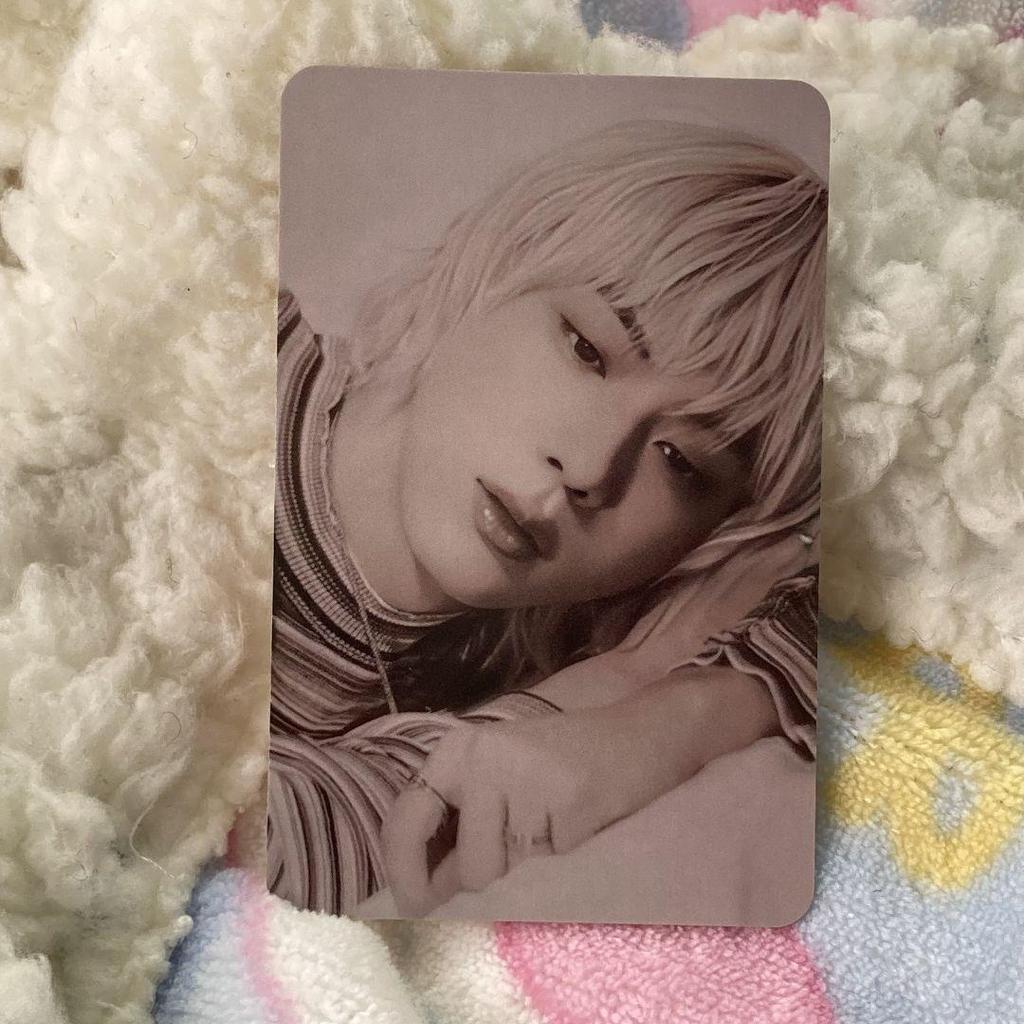 [USED] BTS JIN Happy Walmart US Purchase Bonus Limited Trading Card