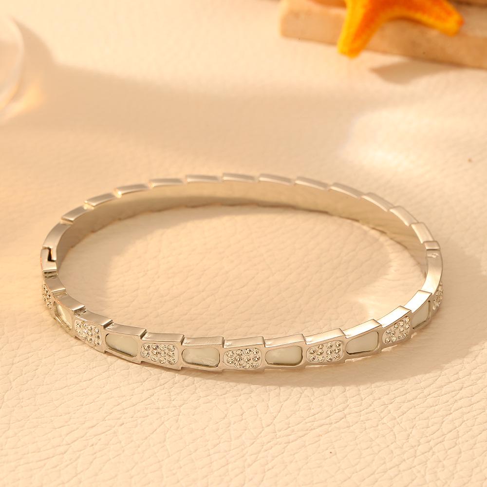 Elegant Stainless Steel Bracelet with Diamond-Inlaid Clasp, Luxury White Shell, and Color-Preserving Titanium for Women