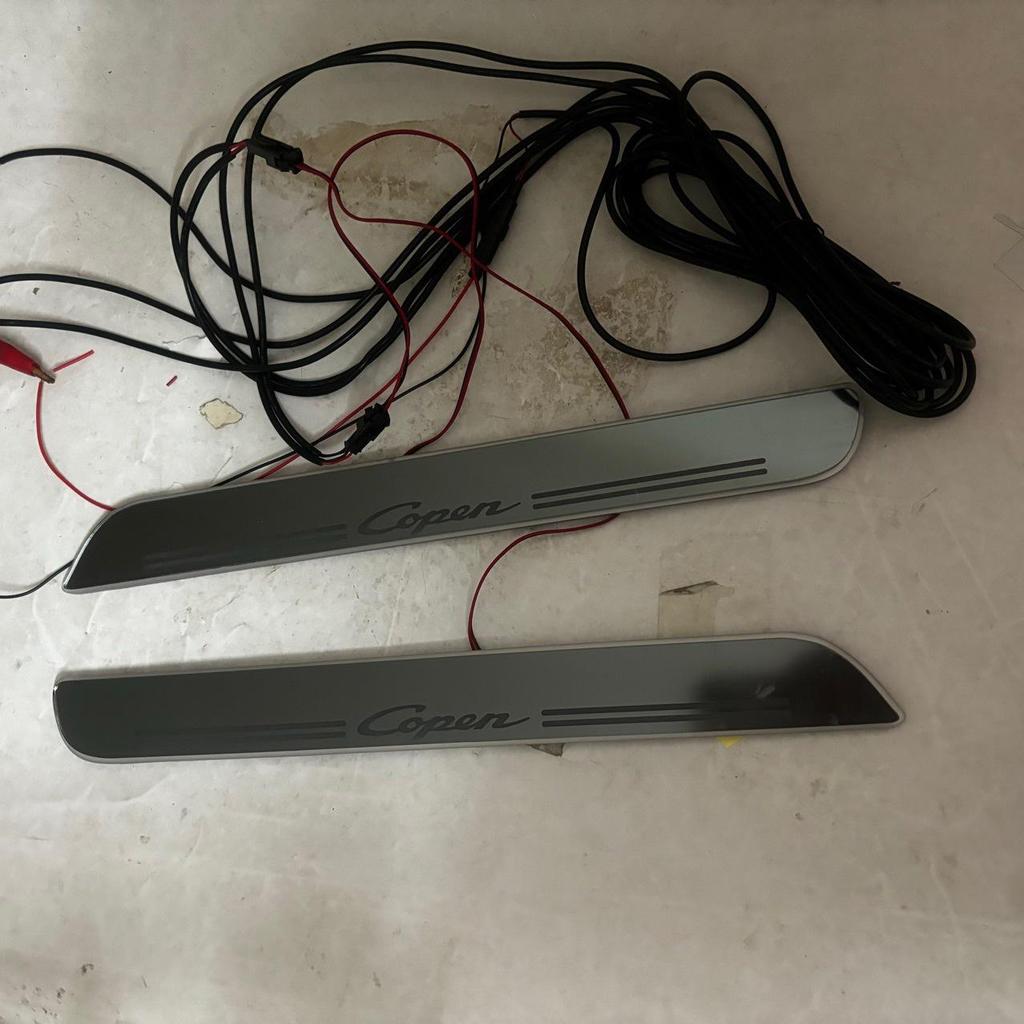 Daihatsu Copen LED Välkomstpedal: Flytande Dynamiska Tröskelskydd (2-delat set)