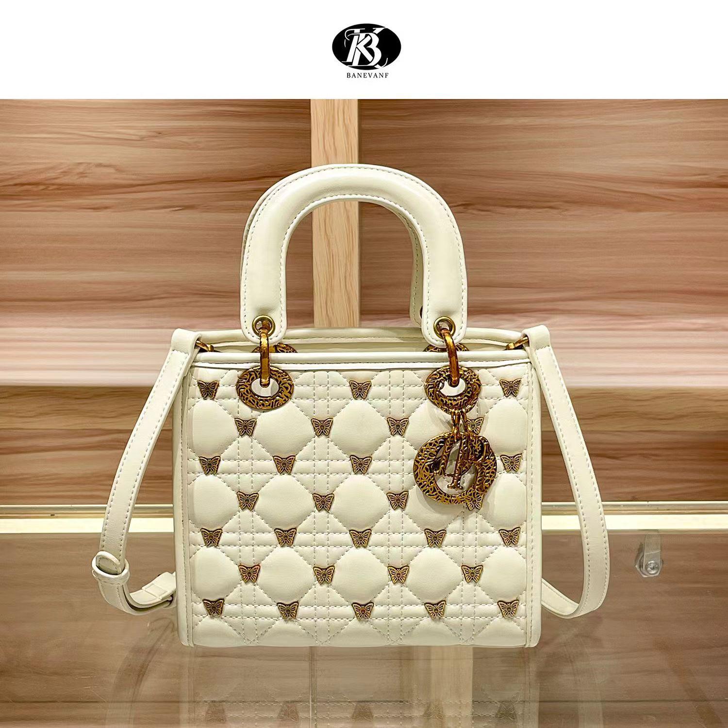 

BANEVANF Принцесса Диана 2025 Кожаная Модная Сумка-Кроссбоди с Ромбовидным Узором грязно-белый