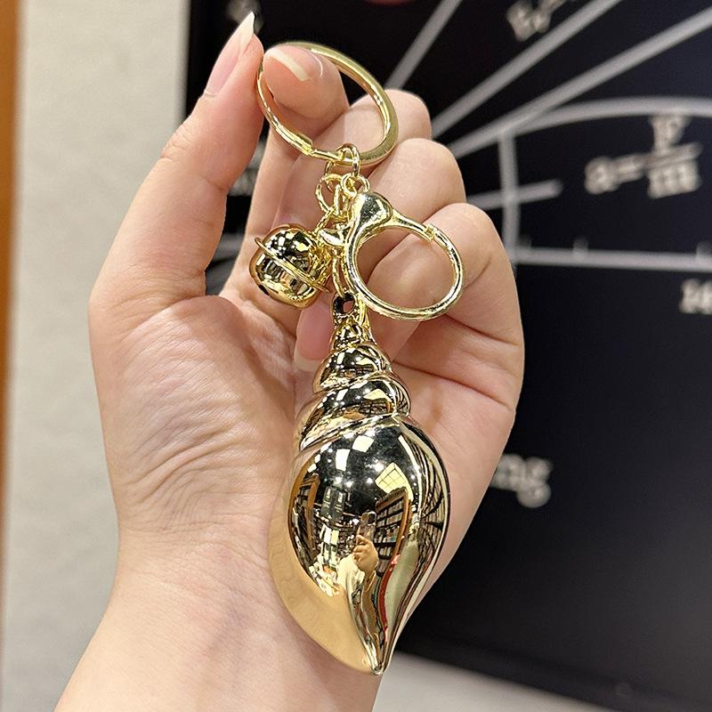 Colorful Acrylic Seashell Keychain Pendant - Cute and Exquisite for Girls' Bags & Car Pendants