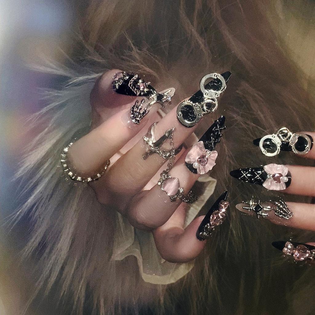 Handmade Nail Art Wearable Products Spicy Girl High-end Patches Butterfly Knot Dark E8