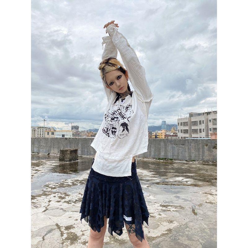 Y2K Women's Mysterious Shirt Long Sleeve Loose Casual Shirt Girls Harajuku Punk Off Shoulder Women's Skull Shirt