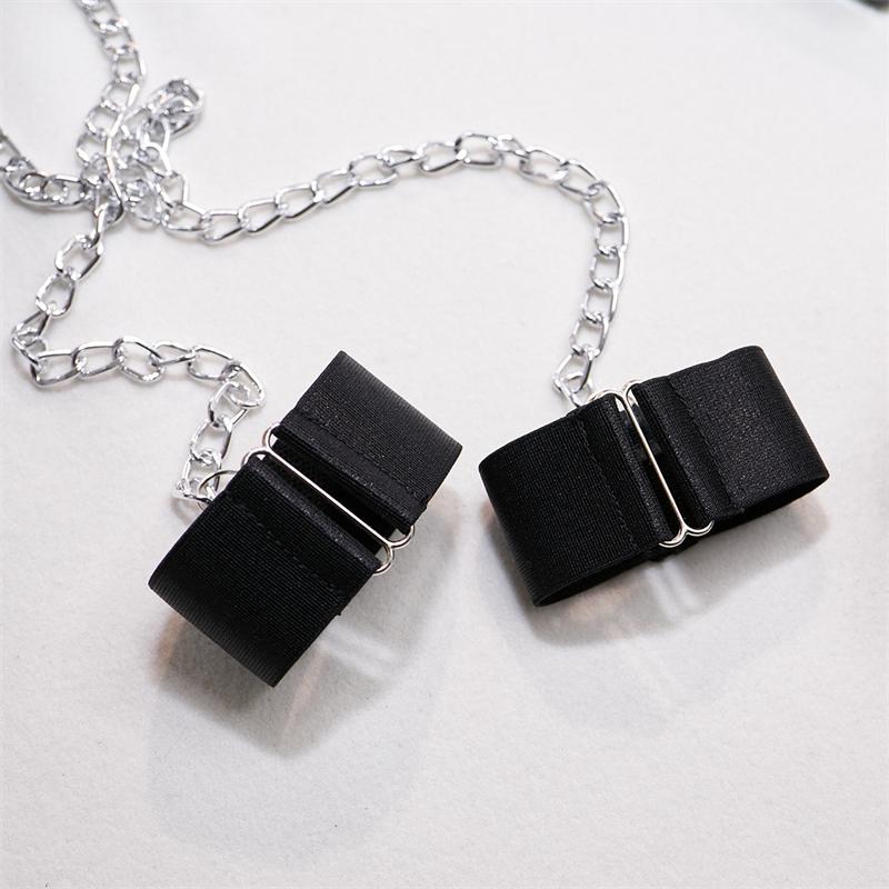 Aduloty Metallkette gebunden Halsring Armband Kreuzstich hohl erotische Dessous Versuchung sammeln BH Damen Unterwäsche Set