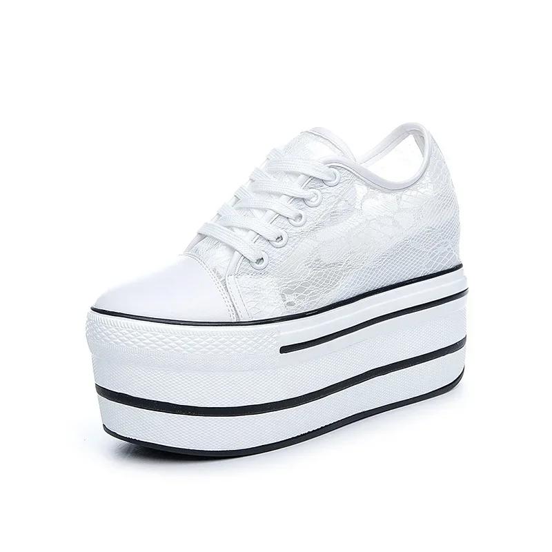 Modne 11CM Platforma Koturna Grube Sneakersy Ukryte Obcasy Casual Oddychające NOWE Wiosna Lato Wysokiej Marki Wulkanizowane Buty