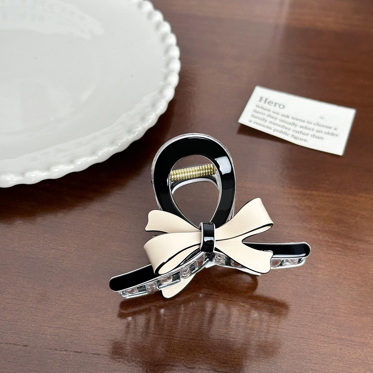 

Новый Креативный Дизайн Геометрический Черно-Белый Цвет Бант Полый Зажим для Волос Ретро Ацетат Высокий Хвост Зажим-Акула Hair Claws