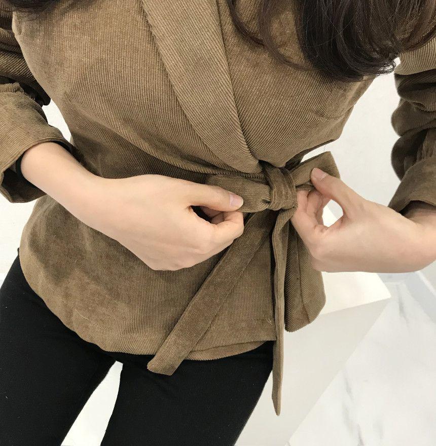 Deep Khaki Suit Collar Waist-Cinching Shirt Tie-up Top for Women - Autumn/Winter 2023 European Style.