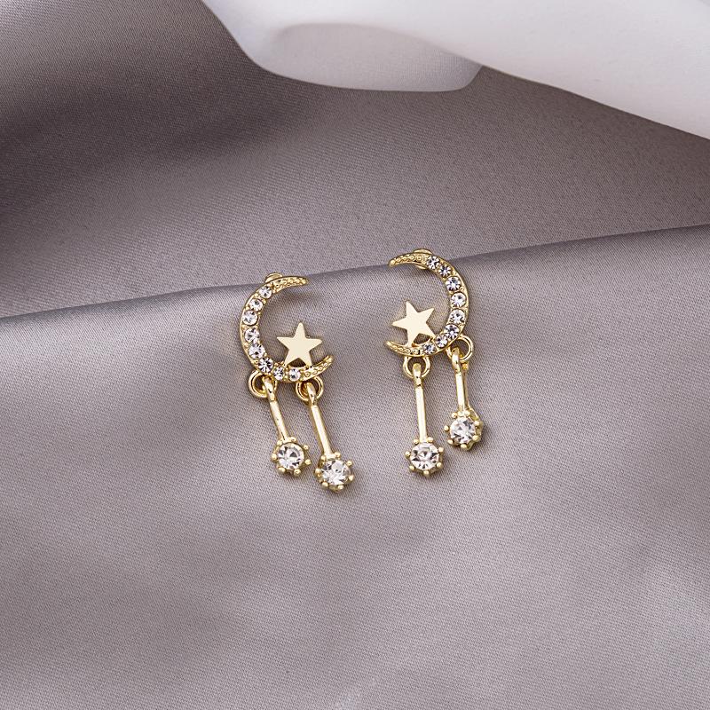 Gold Cat Earrings for Women Rhinestone Cat Stud Earrings Cute Animal Butterfly Earrings Hypoallergenic Ear Accessories Gift for Women