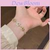 Geometrisches quadratisches vergoldetes Armband für Damen mit elegantem Design und Geschenkanwendung