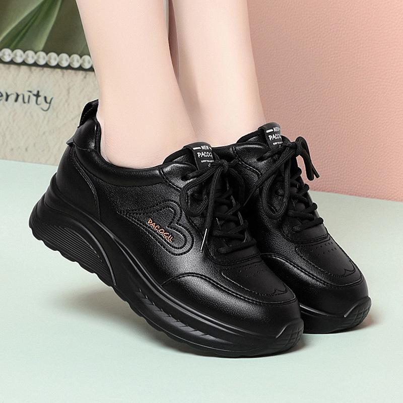 Thick-Soled White Shoes For Women Lightweight Casual Sports New Mother Shoes Spring Autumn Single Shoes Middle-Aged And Elderly