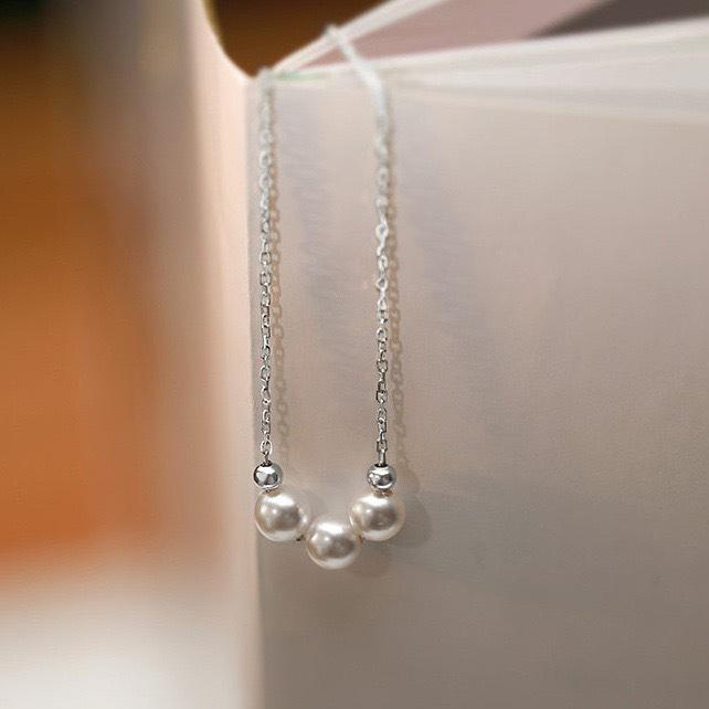 S925 Three Pearl Necklace - Elegant, Stylish, and Versatile Design for Women