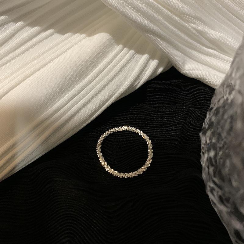Fashionable Luxury Women's Ring Bracelet. Glittering Plain Ring Bracelet. Fashionable and Versatile.