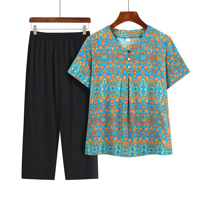 Summer Print Two-Piece Set for Middle-Aged and Elderly Women: Short-Sleeved Top and Grandma Style Outfit
