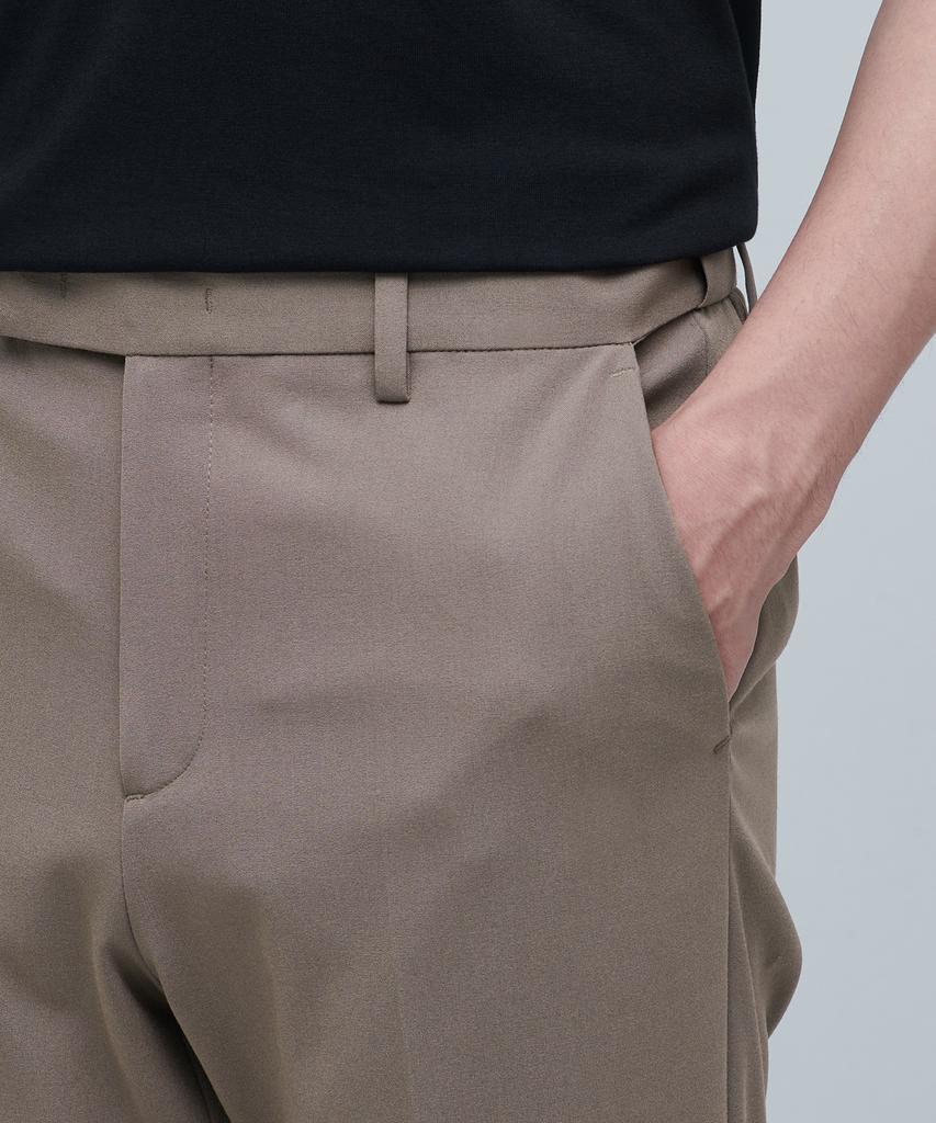 MUSINSA STANDARD Lightweight Relaxed Tapered Hidden Banding Crop Slacks [Dusty Beige]