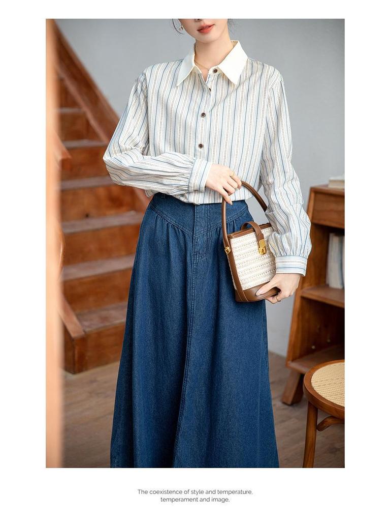 Women's Blue Striped Shirt with Contrast Collar, Retro Hong Kong Style, Loose Fit, Long Sleeve, 2026 Spring Design