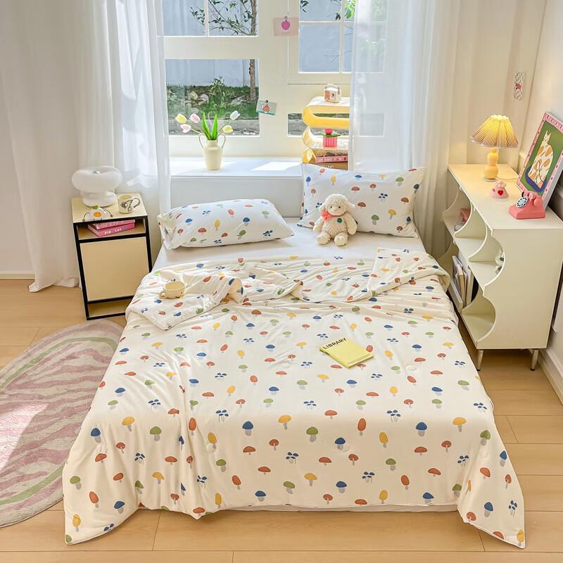 

Belle Anna Soy Knit Super Soft Summer Quilt