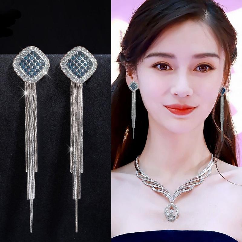 2023 Elegant Square Crystal Tassel Stud Earrings for Women - Retro Hong Kong Style