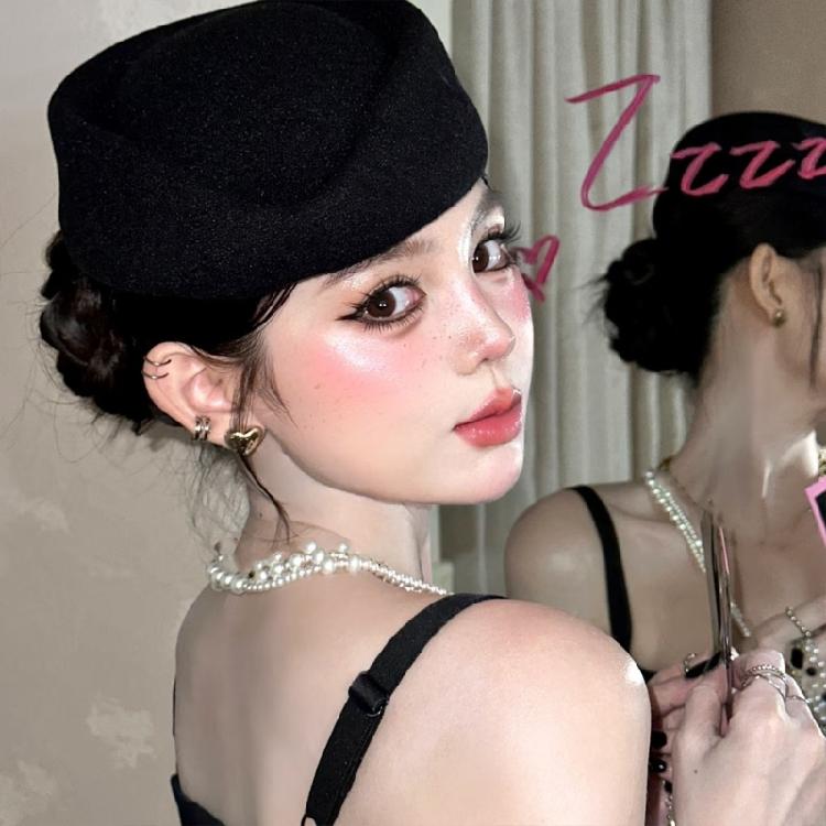 Minimalists Flated Top Hat Soft Cotton Construction Gender Suitable For Office Event And Weekends Wear