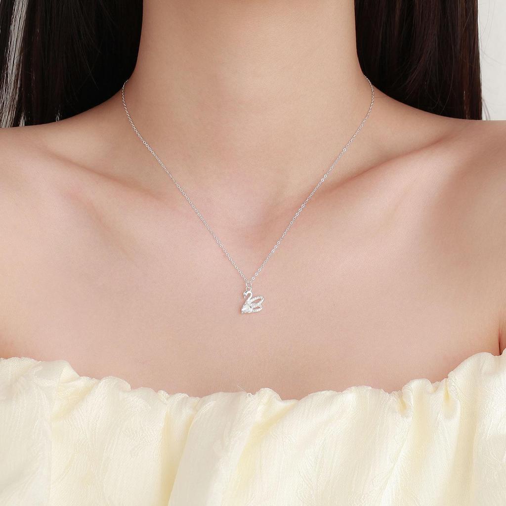 S999 Sterling Silver Heart Swan Pendant Necklace - Elegant Clavicle Chain for Women's Fashion